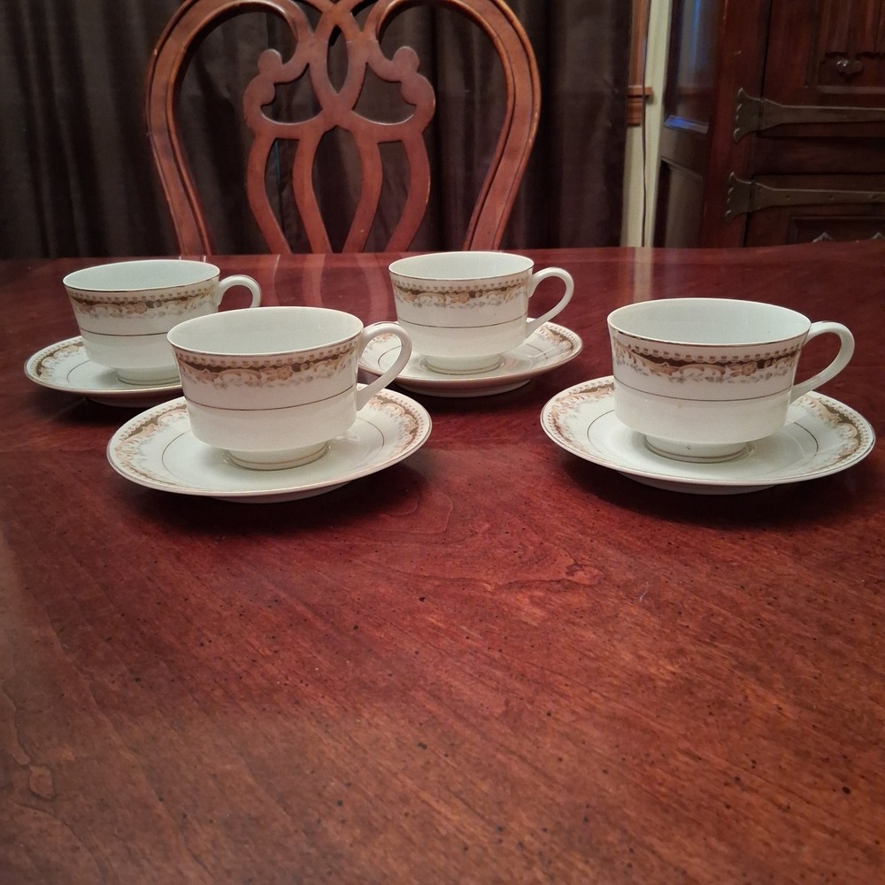 Signature Collection Queen Anne Fine China Tea Cup Saucer Set 4 Japan 113 Gold